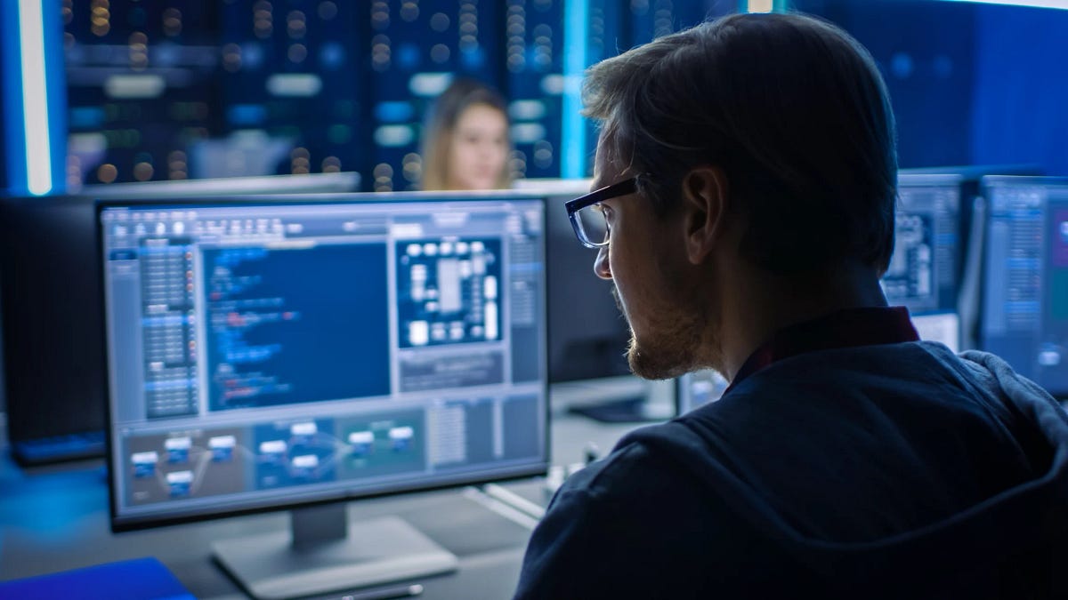Apagão digital: 70% dos aprovados no CNU desistem de vagas de TI no Governo Federal