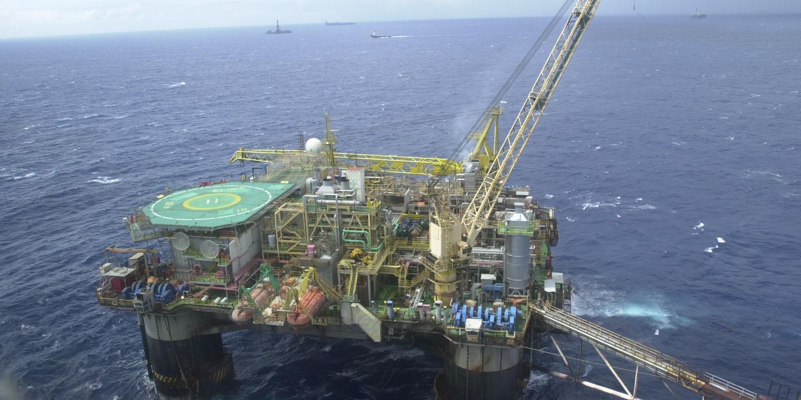 Em meio à guerra no Irã, Brasil bate recorde de produção de petróleo