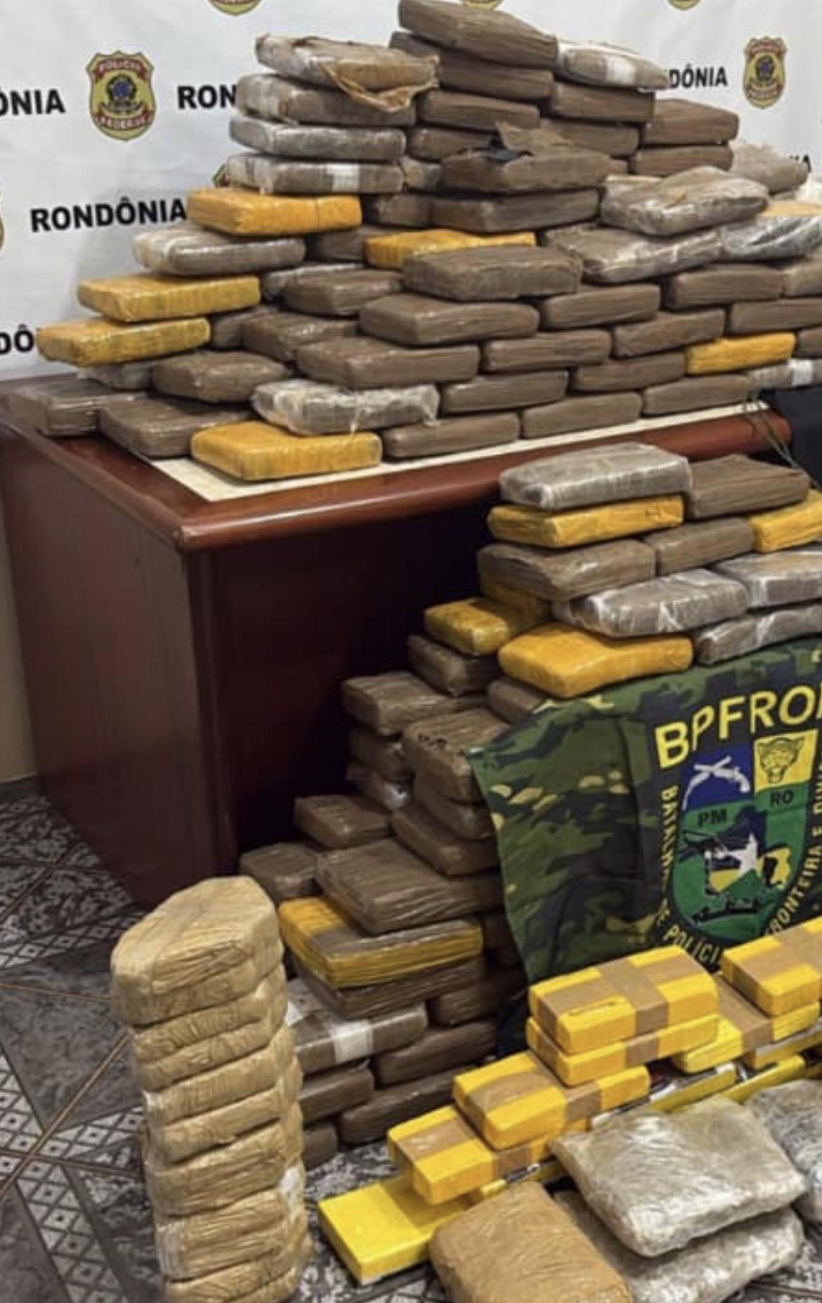 Forças de segurança em Rondônia apreendem cerca de 300 kg de drogas no rio Madeira