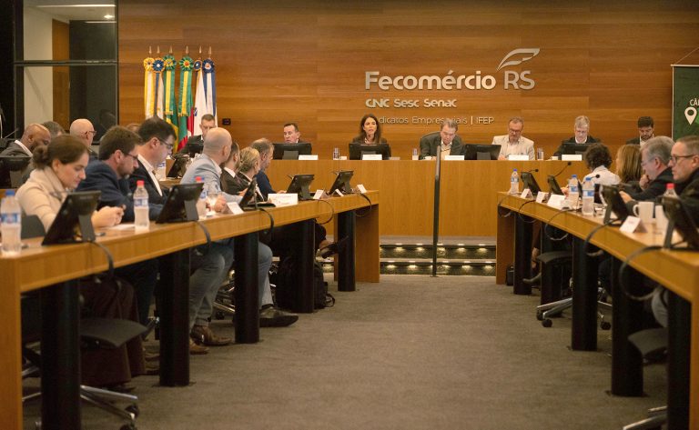 Comissão que analisa proposta para MEI discute reajuste de todas as faixas do Simples Nacional