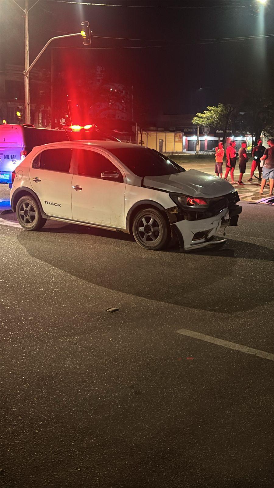 PASSAGEIRA DE MOTO APP FICA EM ESTADO GRAVE APÓS ACIDENTE NA JORGE TEIXEIRA
