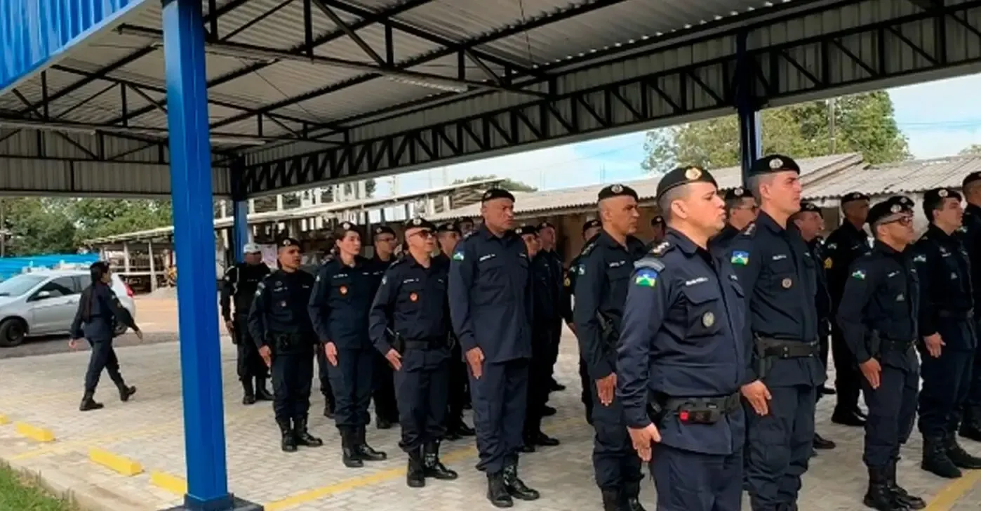 Pedro Fernandes celebra inauguração de garagem coberta da PM em Ariquemes