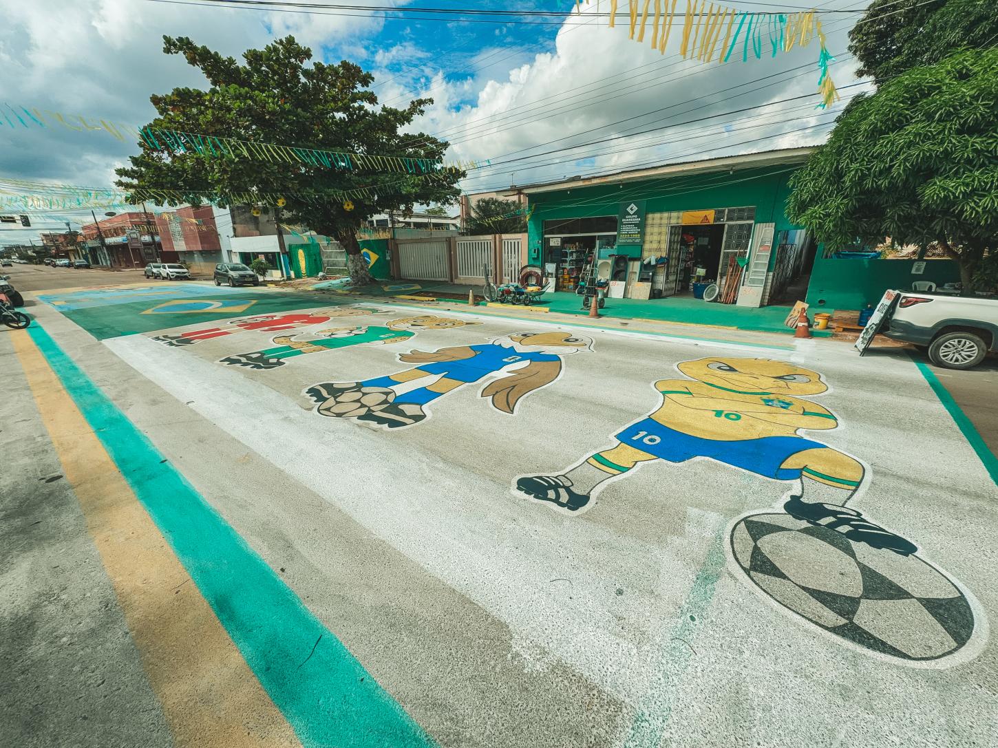 Pintura temática da Copa entra em fase final no Centro de PVH