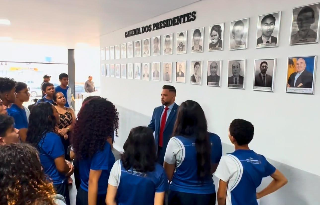 Projeto do vereador Fernando Silva busca aproximar alunos de funcionamento do Poder Legislativo