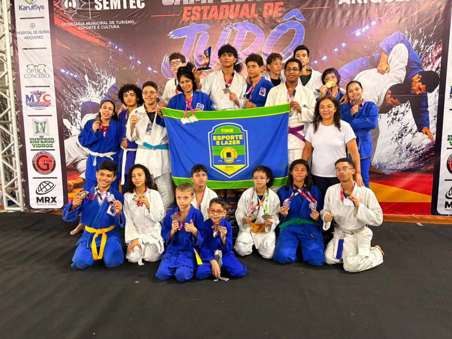 Atletas do Construindo Campeões brilham em competição estadual de judô e levam Porto Velho ao pódio