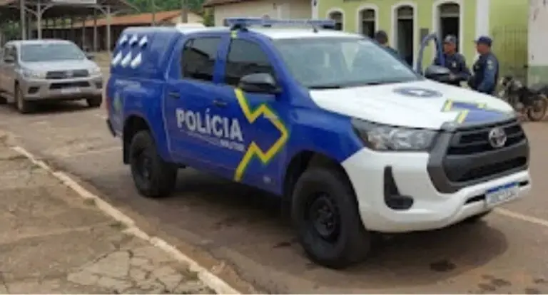  Ciclista fica ferida após ser atingida por caminhonete em RO 