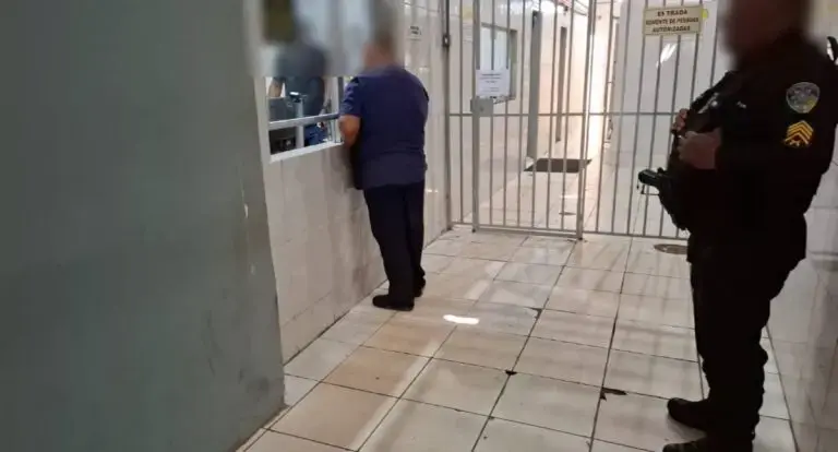  Homem é preso em supermercado de Porto Velho após furtar rolo de papel higiênico 