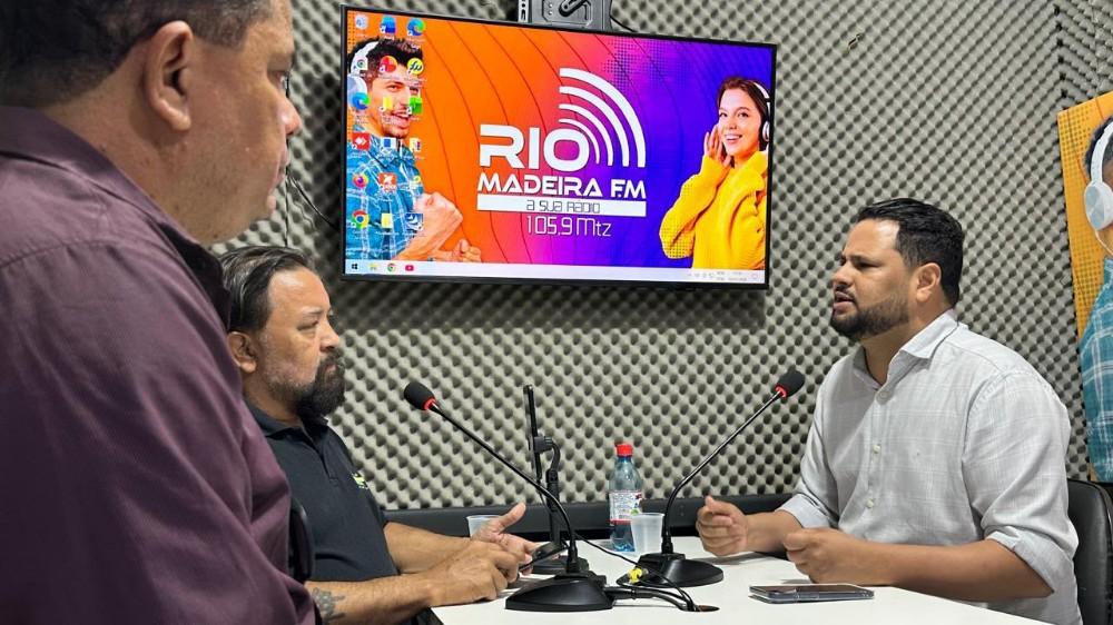 Samuel Costa critica concessão da Caerd, apresenta plano de governo e questiona contrato bilionário para o saneamento em Rondônia