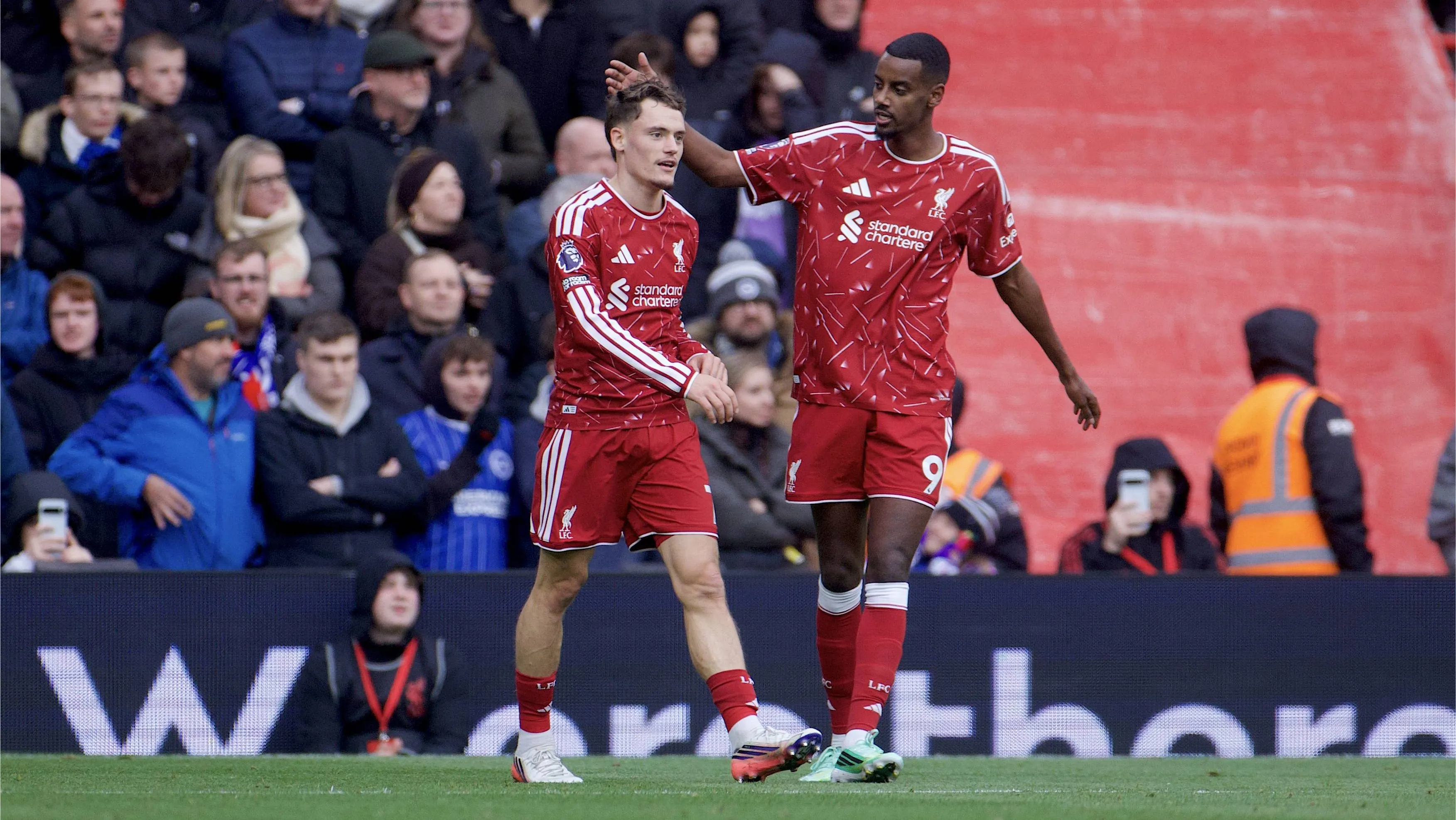 Wirtz, Barcola, Araújo e Isak: Como quarteto do Liverpool fez diferença contra sensação Brighton