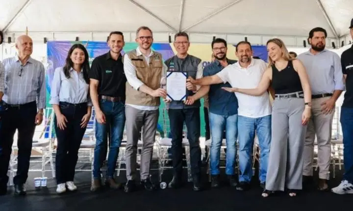 Deputado Nim Barroso participa de assinatura da ordem de serviço para novo terminal de passageiros do aeroporto de Ji-Paraná