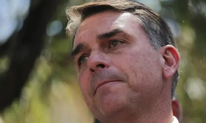 Flávio Bolsonaro está a caminho dos EUA