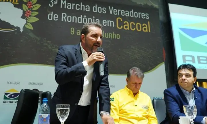 Programa educacional de Cacoal é inspirado em modelo criado por Hildon Chaves em Porto Velho