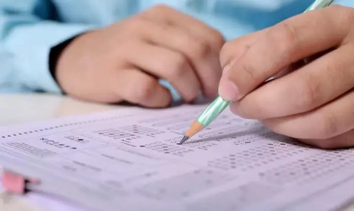 Projeto quer garantir exames gratuitos para candidatos de baixa renda em concursos
