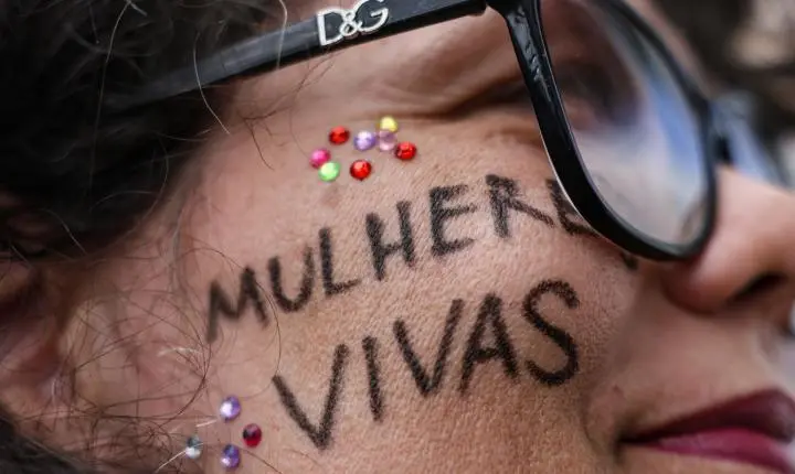 Rio: delegacias terão sala especial para mulheres vítimas de violência
